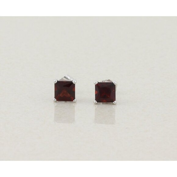 14k White Gold Princess Cut Natural Garnet Earrings Stud Post 1/4" x 1/4" - Picture 1 of 9
